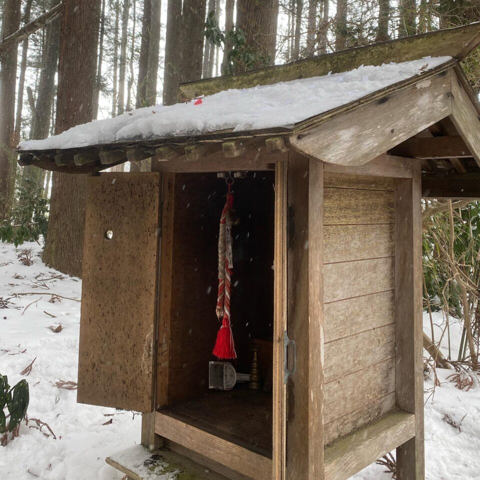 法霊山龗神社instagramからの投稿