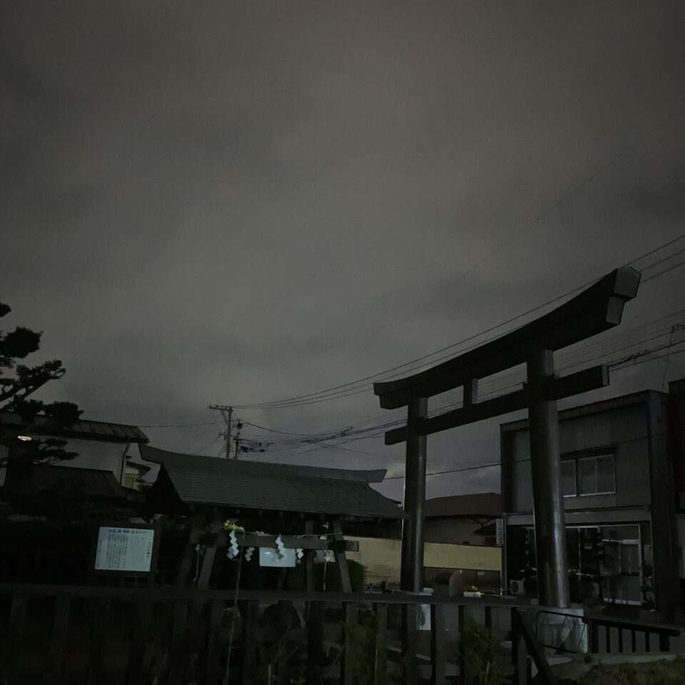 法霊山龗神社instagramからの投稿