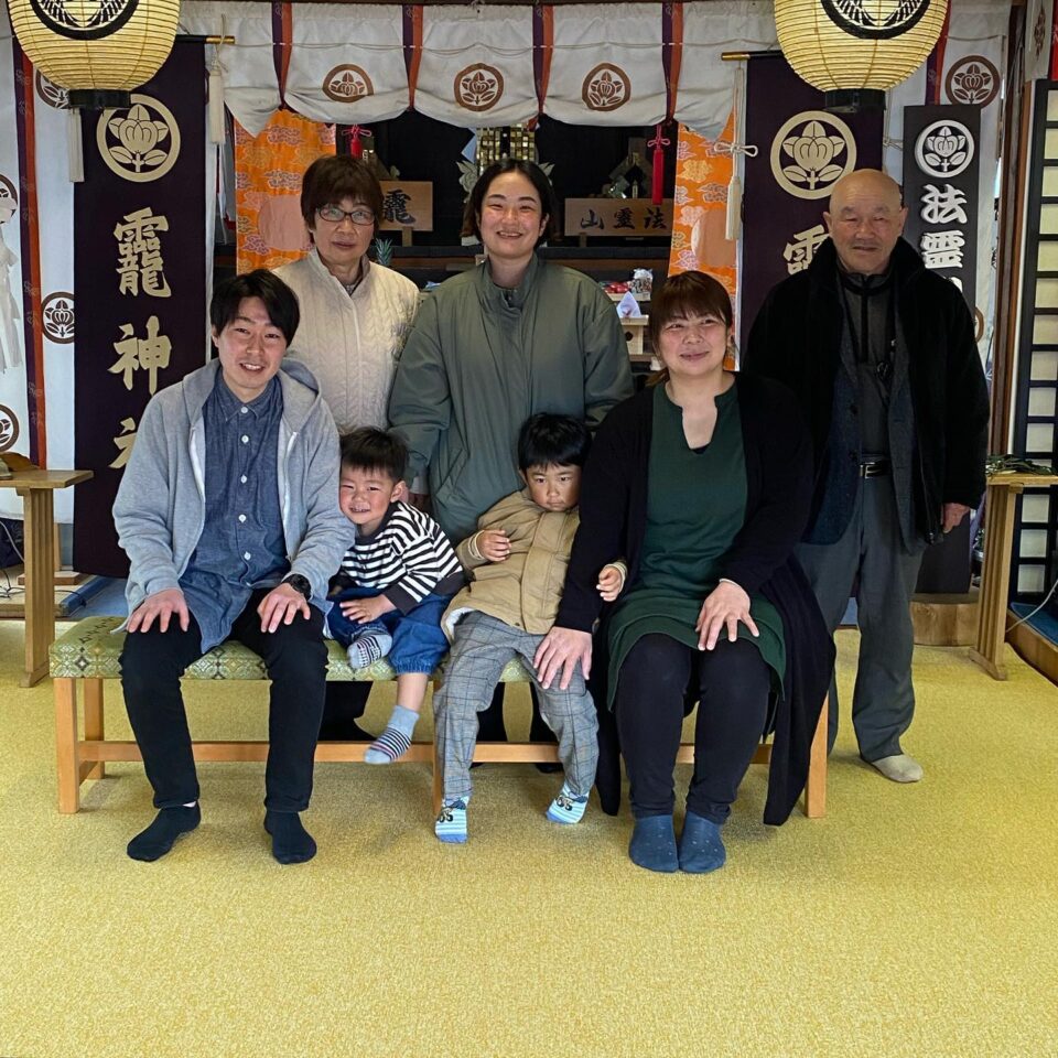 法霊山龗神社instagramからの投稿